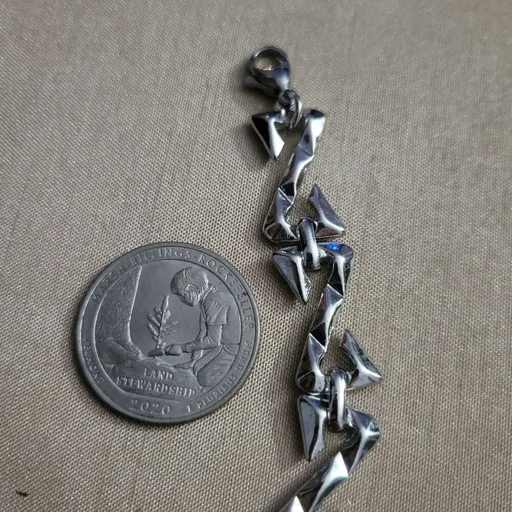 Men's stainless steel z-link thorn chain bracelet